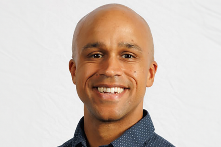 sean daring hammond headshot