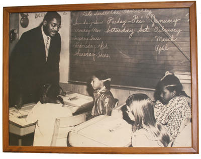 Dr. Foster visits a classroom in Oakland (circa 1972). (PHOTO COURTESY OF MFEI)